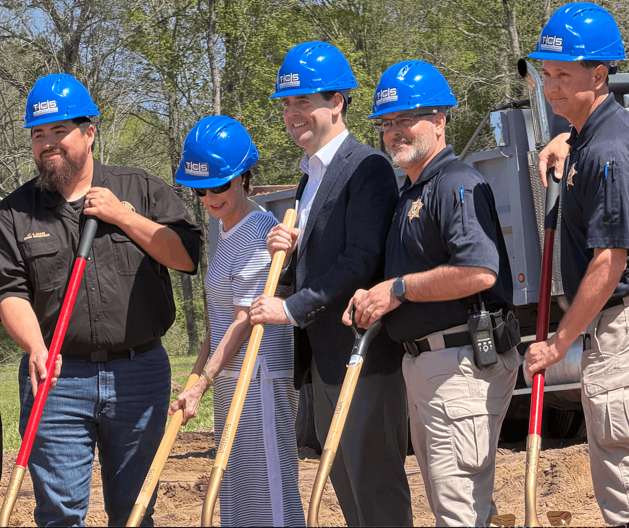 Sheriff Glen Edwards and district representatives at the E9-1-1 groundbreaking ceremony